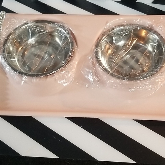 Pink rhinestone pet bowls - Picture 7 of 7